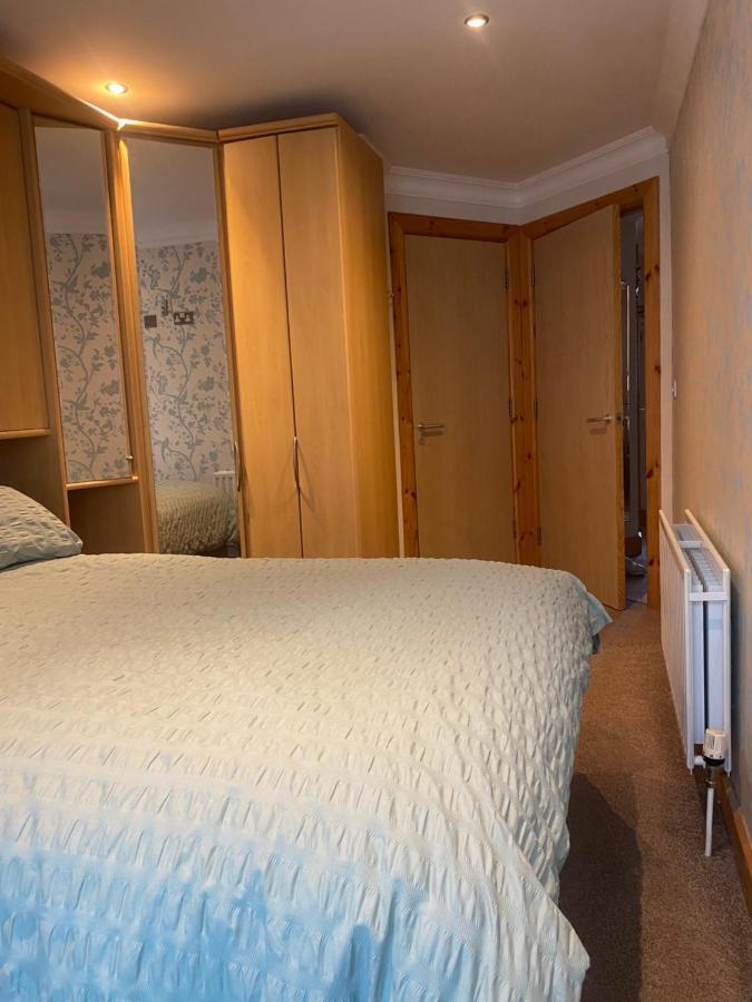 Blue Pool View Apartment Portrush Exterior foto