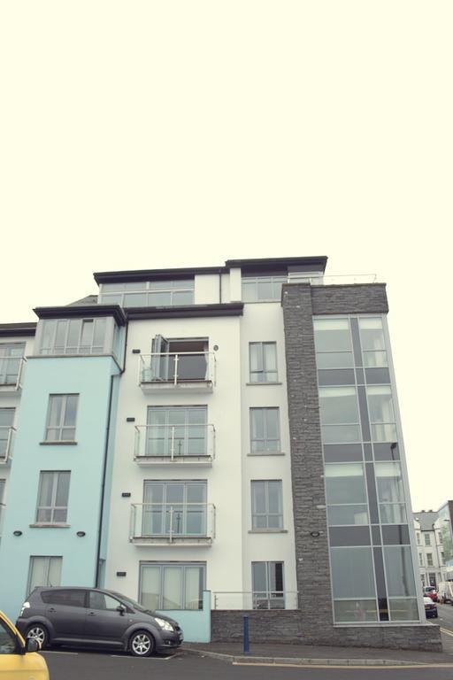 Blue Pool View Apartment Portrush Exterior foto